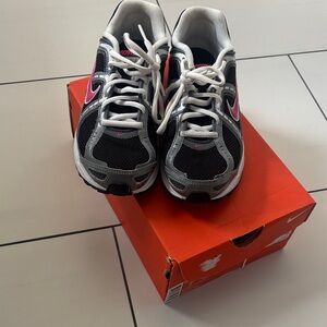 Nike Women’s Black and Pink Sneakers